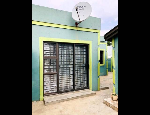 1 BEDROOM HOUSE FOR SALE IN MEADOWLANDS